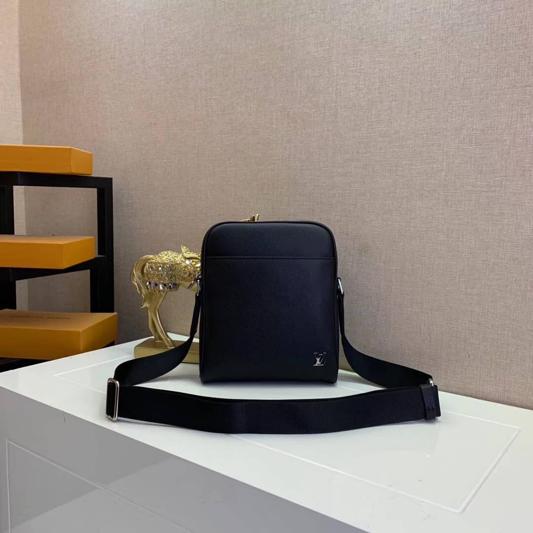 Louis Vuitton Alex BB Taiga Leather Replica Messenger Bag M30265