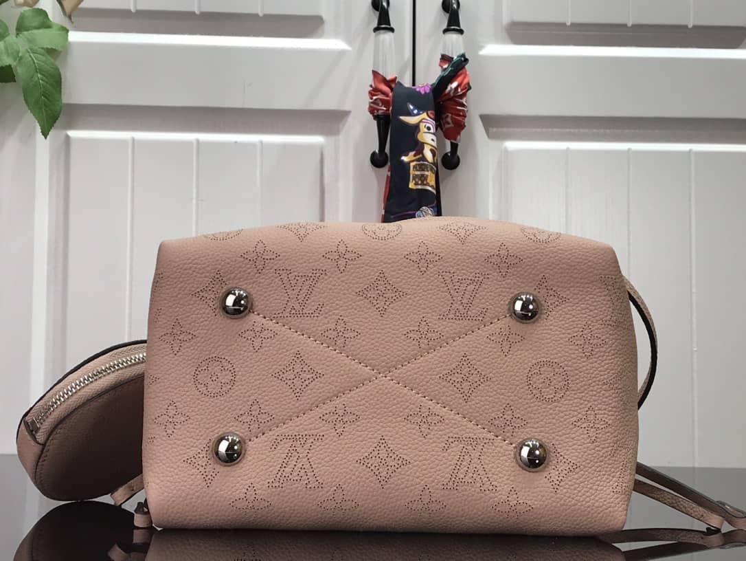 Louis Vuitton Bella Mahina Magnolia Leather Replica Bag M57068