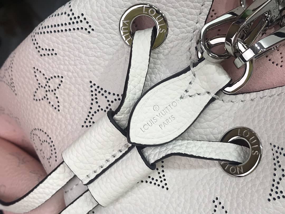 Louis Vuitton Bella Mahina Magnolia Leather Replica Bag White Pink M57068