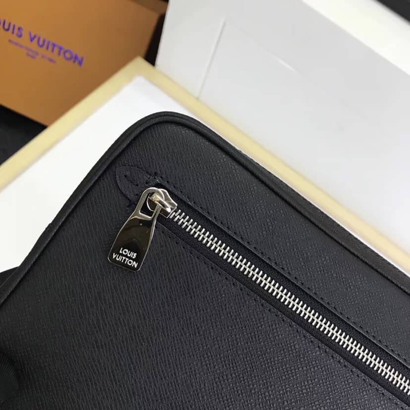 Louis Vuitton Kasai Taiga Leather Canvas Replica Clutch Black M33409