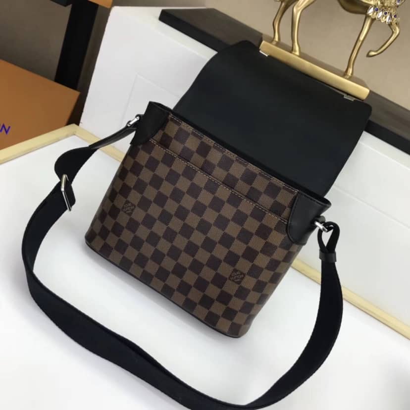 Louis Vuitton District PM Damier Crossbody Bag Replica N41031