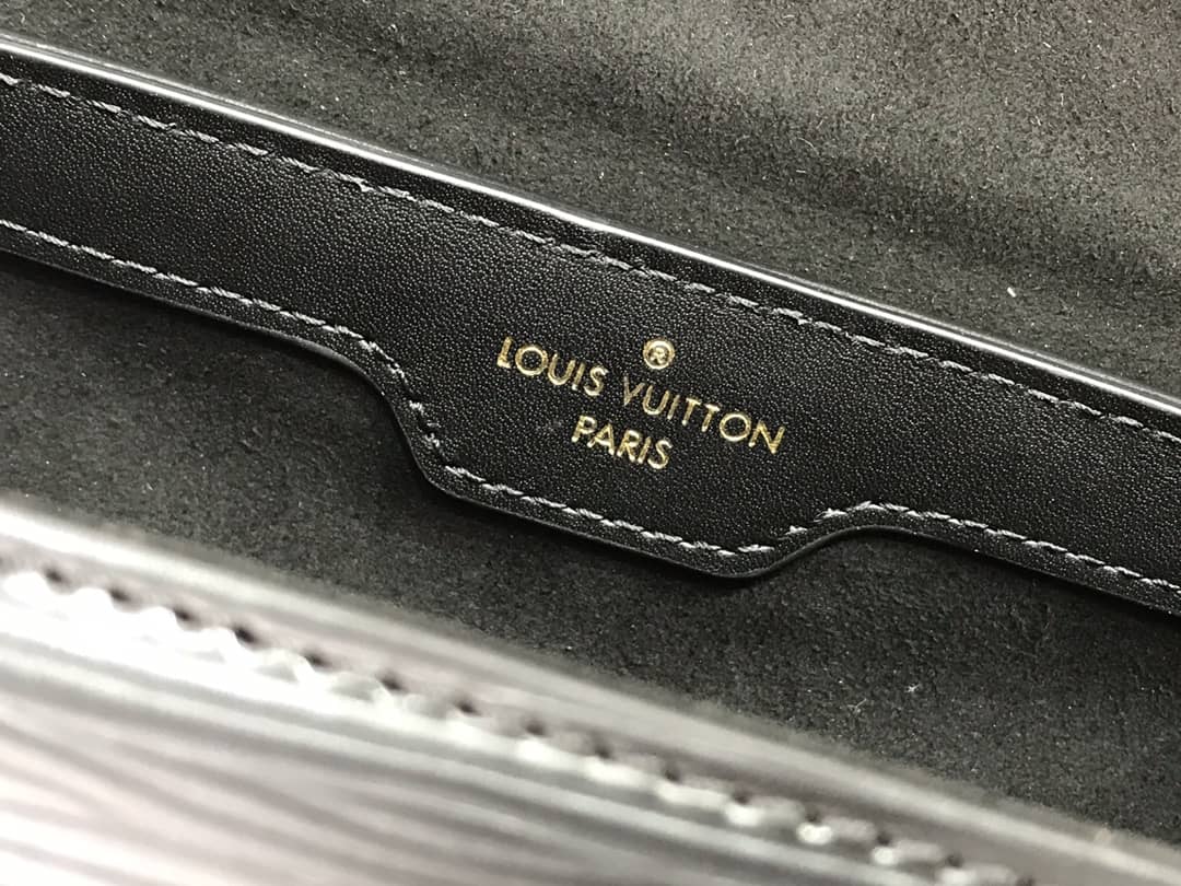 Louis Vuitton Papillon Trunk Monogram Chain Replica Crossbody Bag Black M57835