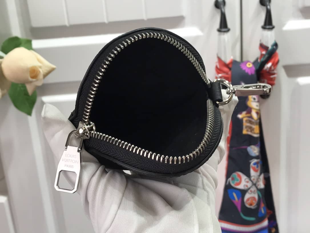 Louis Vuitton Bella Mahina Magnolia Leather Replica Bag Black M57068