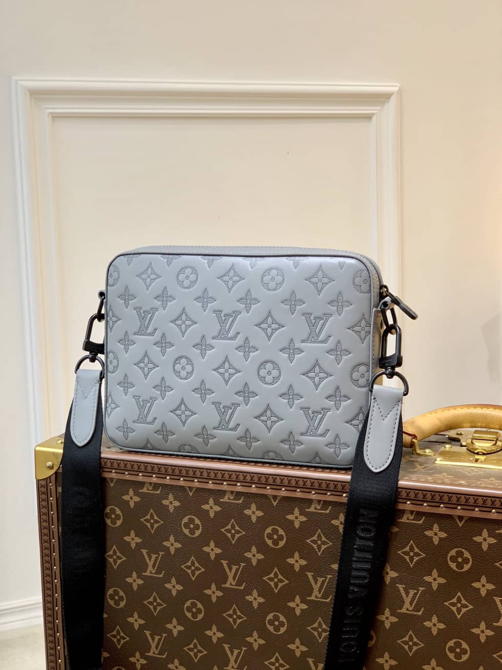 Louis Vuitton Alpha Monogram Satellite Silver M44169 Replica Messenger Bag
