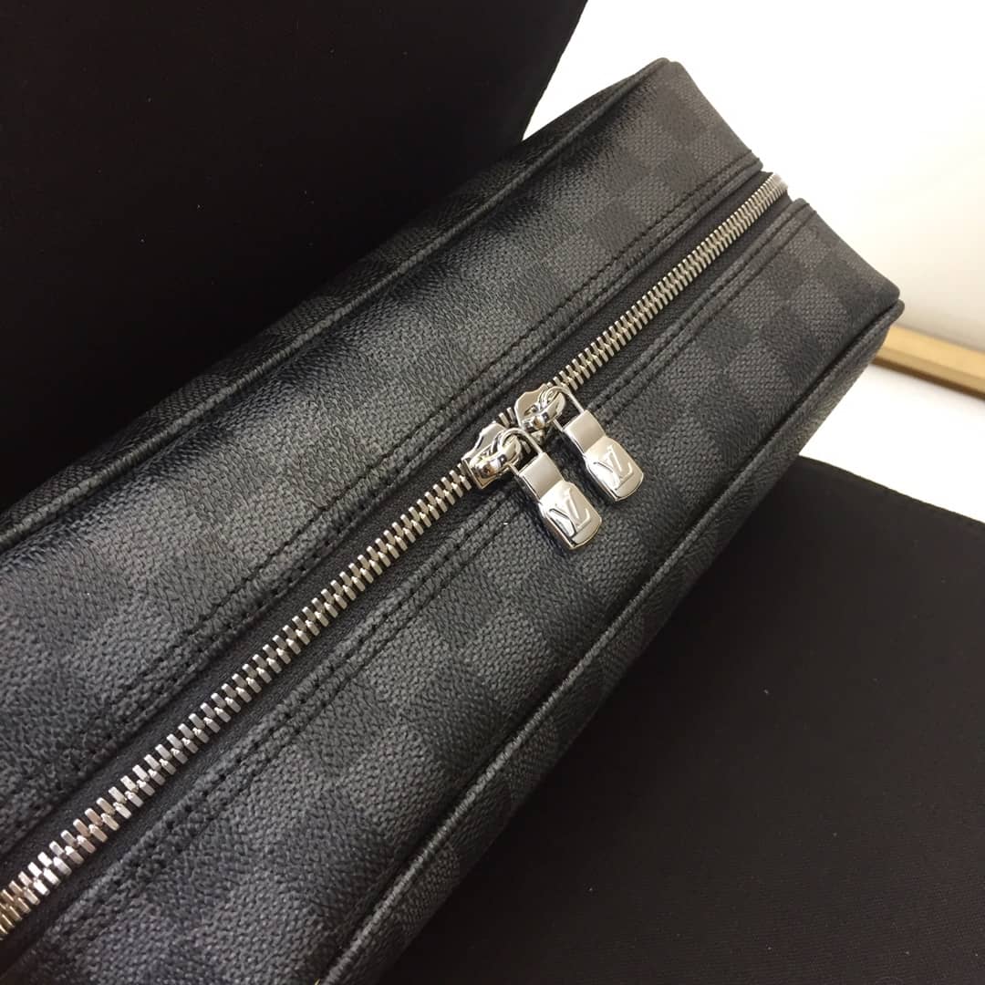 Louis Vuitton Naviglio Leather Shoulder Bag Replica Black N45255