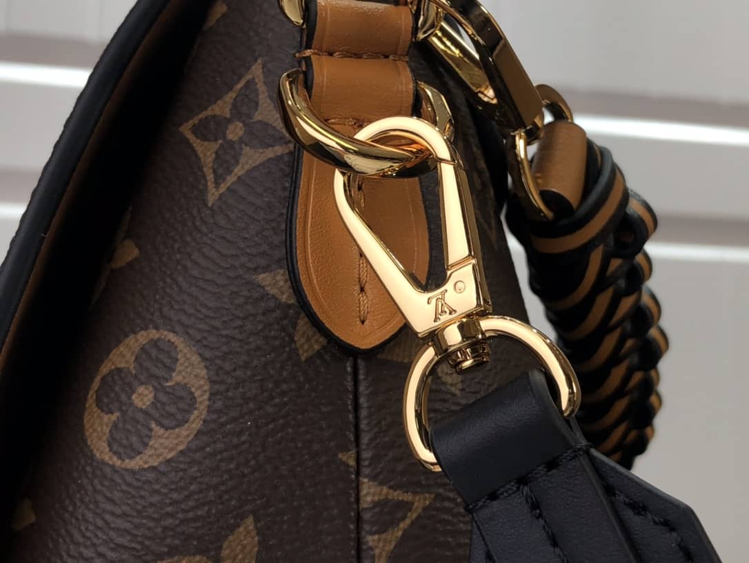 Louis Vuitton Beaubourg MM Bag Monogram Canvas Replica M43953