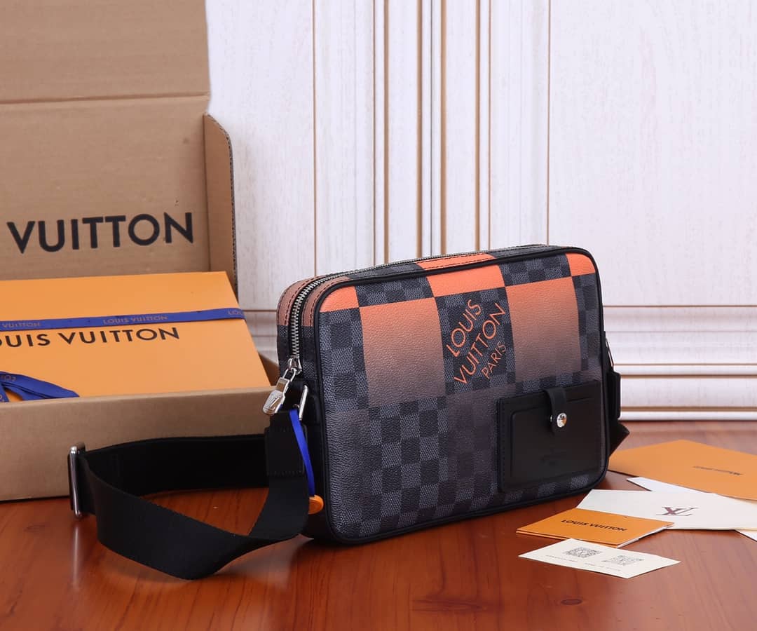 Louis Vuitton Damier Graphite Giant Messenger Bag Replica N40421