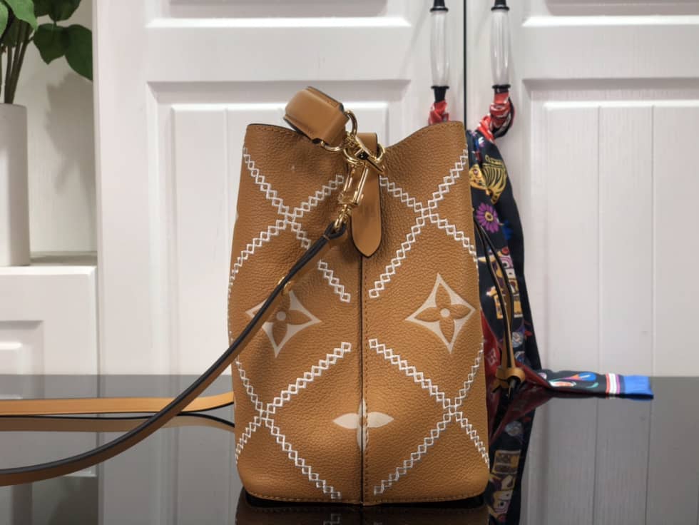 Louis Vuitton NeoNoe MM Brown M46023 Replica Bucket Bag