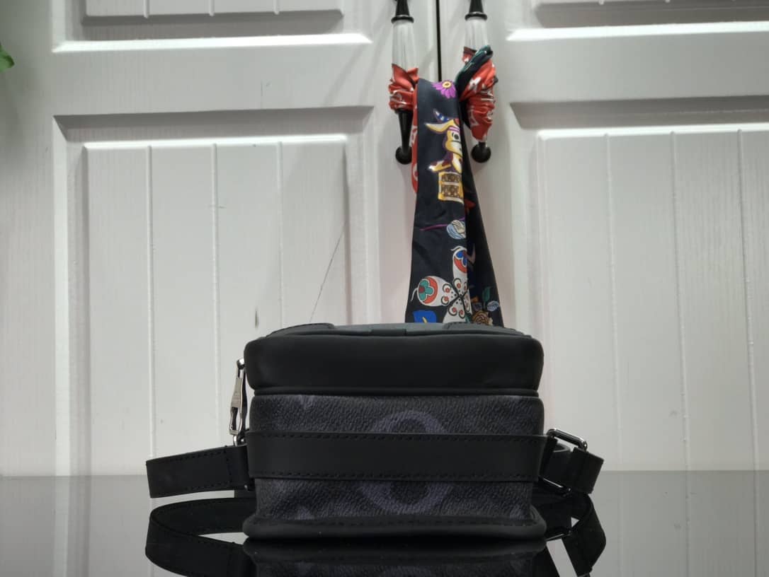 Louis Vuitton Monogram Pastel Noir Canvas Replica Messenger Bag M45650