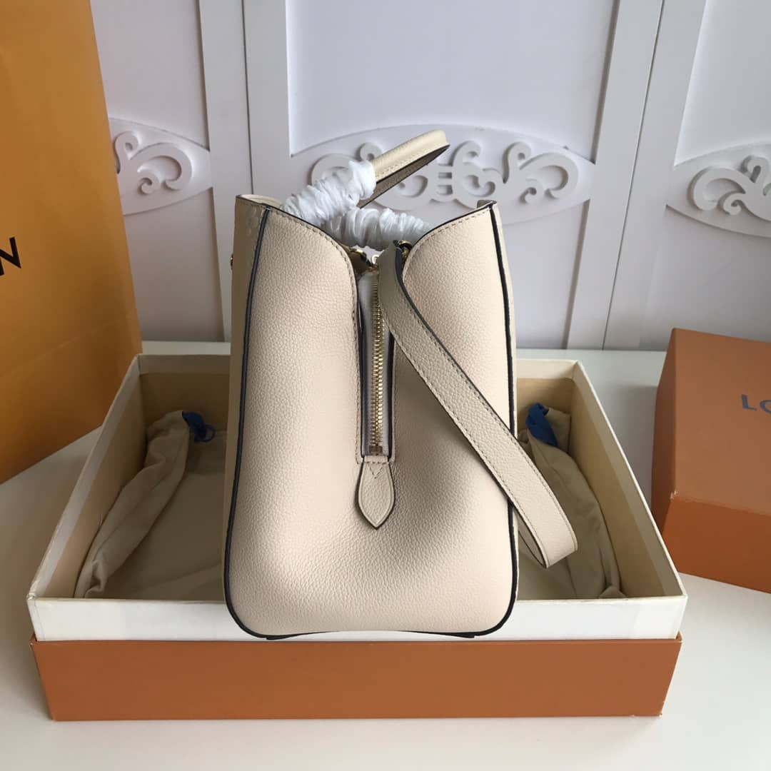 Louis Vuitton Monogram Montaigne MM Shoulder Bag Replica White M41048