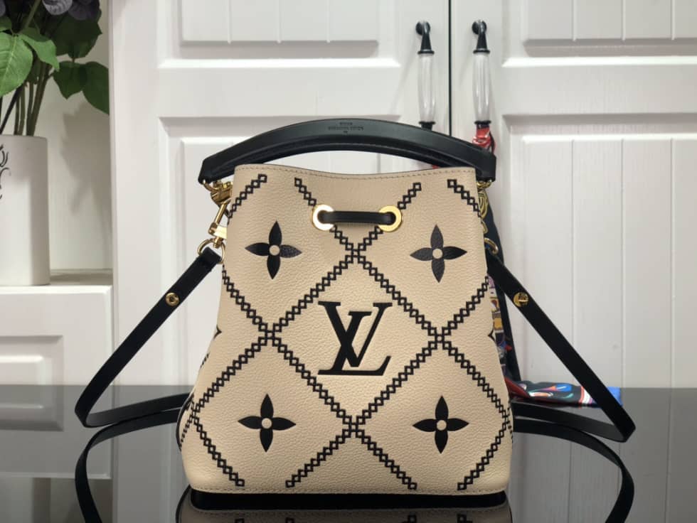 Louis Vuitton NeoNoe MM Cream M46023 Replica Bucket Bag