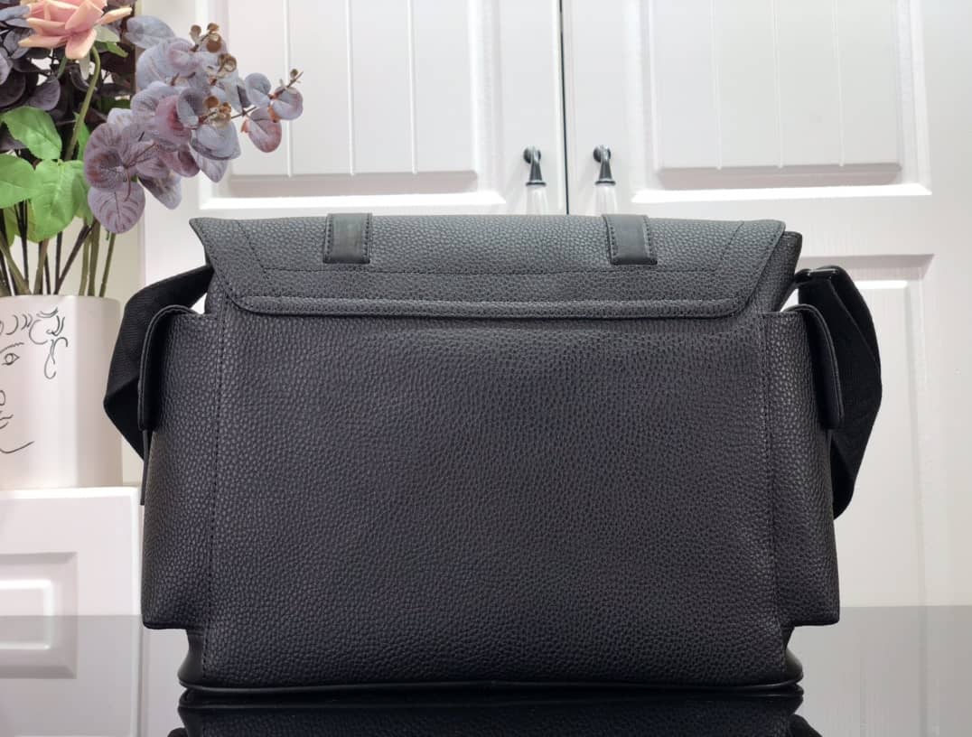 Louis Vuitton Trunk Taurillon Leather Messenger Bag Replica Black M58494