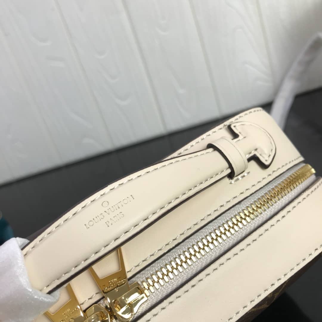 Louis Vuitton Canvas Saintonge Replica Camera Bag White M43555