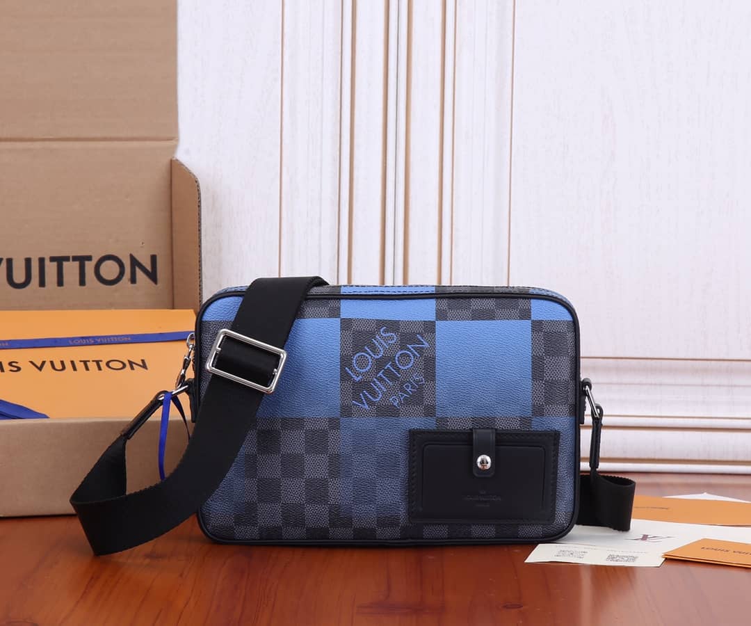 Louis Vuitton Alpha Damier Graphite Giant Messenger Bag Replica Blue N40408