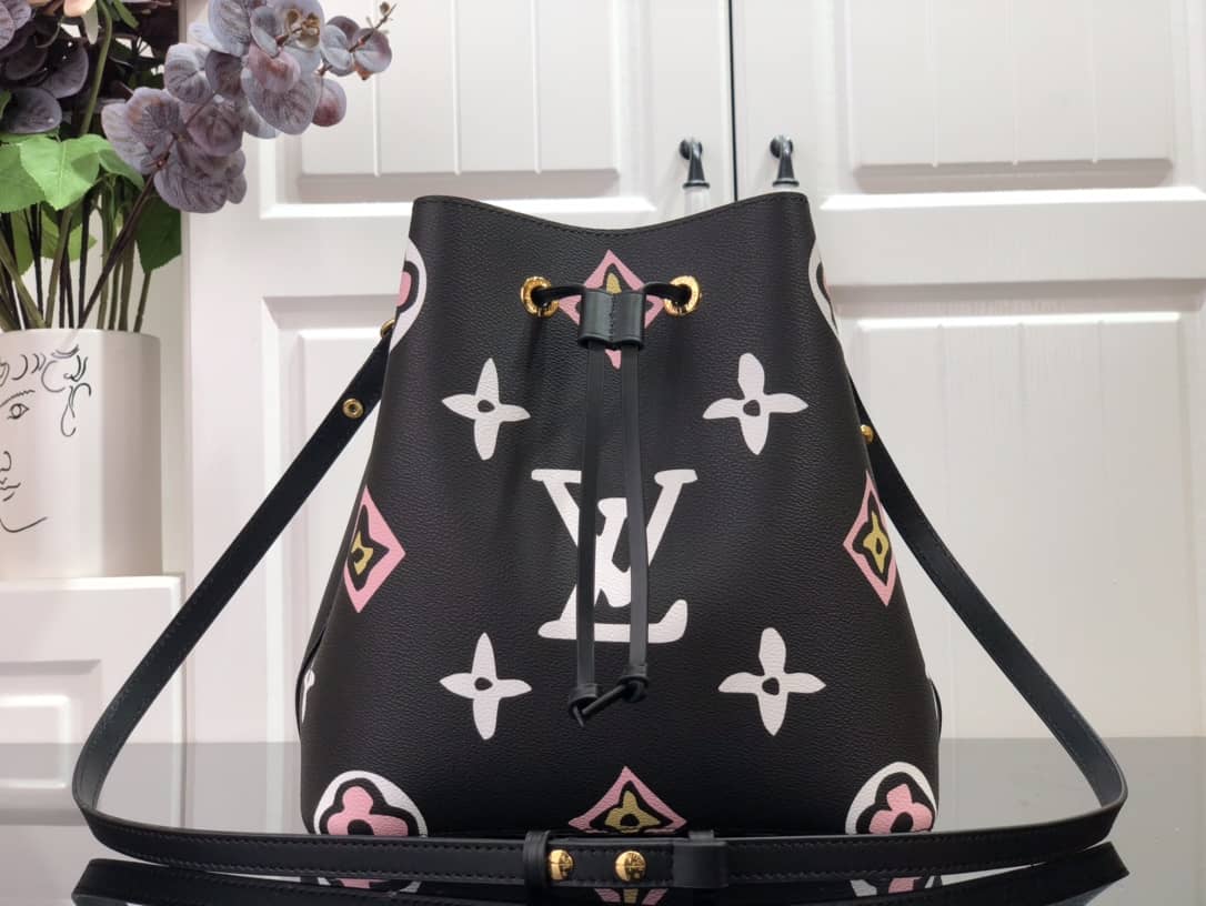 Louis Vuitton Neo Noe Monogram Leather Replica Bag Black M44679