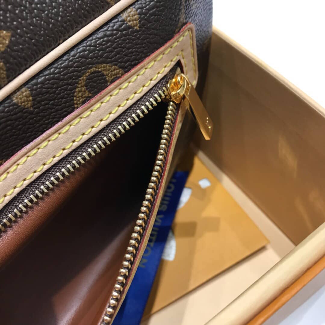 Louis Vuitton Cite Pochette Monogram Canvas Replica Bag