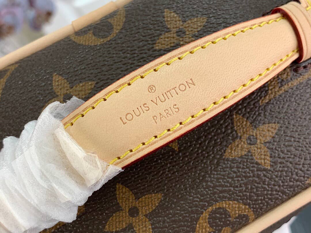 Louis Vuitton Mini Monogram Canvas Beauty Case Replica M44496