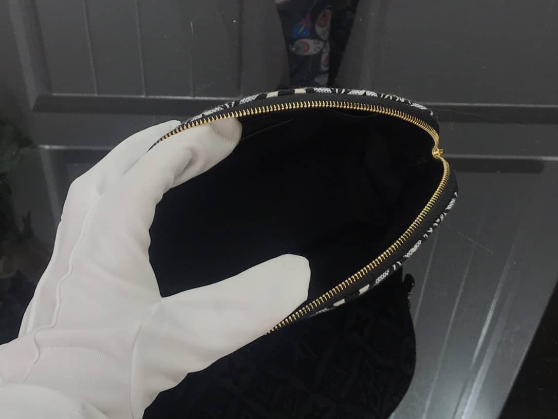 Louis Vuitton Monogram Cosmetic Bag Replica Black M69991