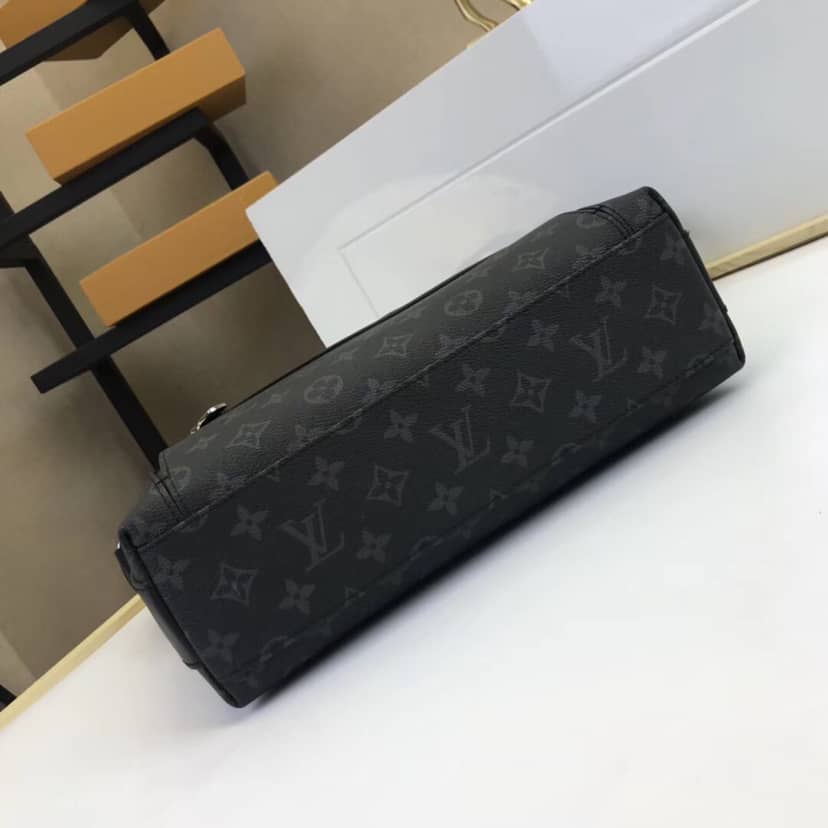 Louis Vuitton Odyssey Messenger PM Bag Replica Black M44223