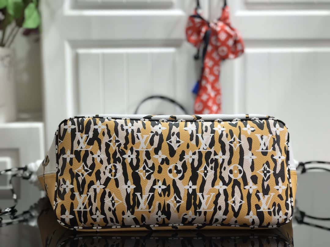 Louis Vuitton Monogram Canvas Neverfull MM Bag Replica White M41177