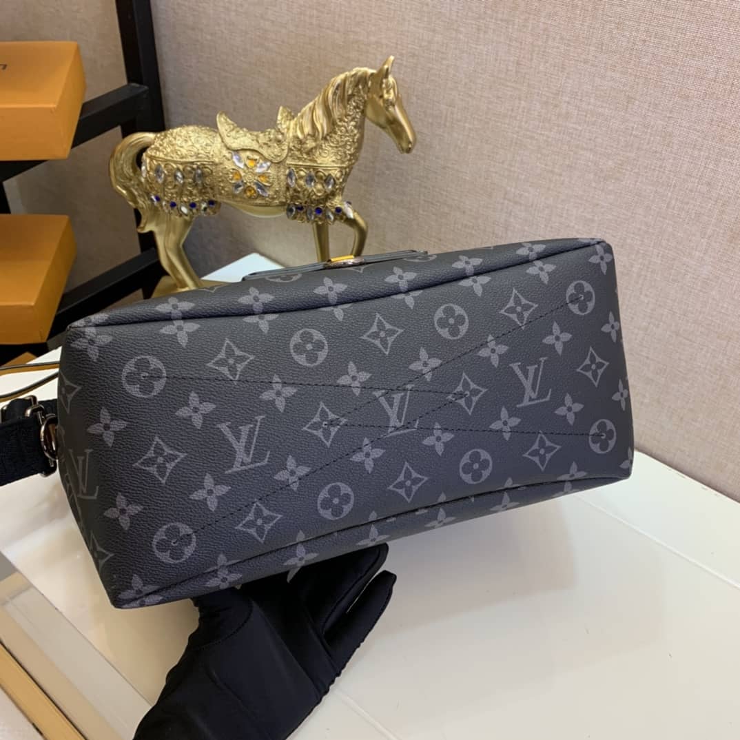Louis Vuitton Besace Zippée Monogram MM Replica Bag Black M45214