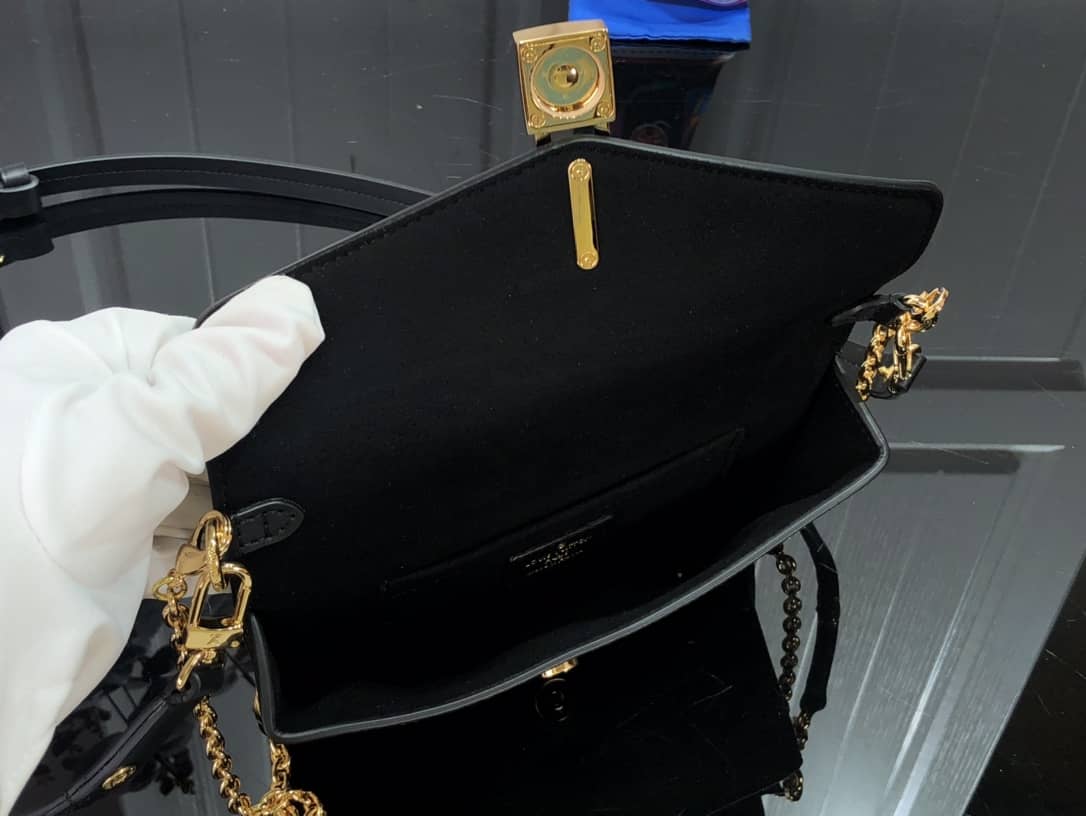 Louis Vuitton Padlock On Strap Monogram Replica Shoulder Bag Black M80559