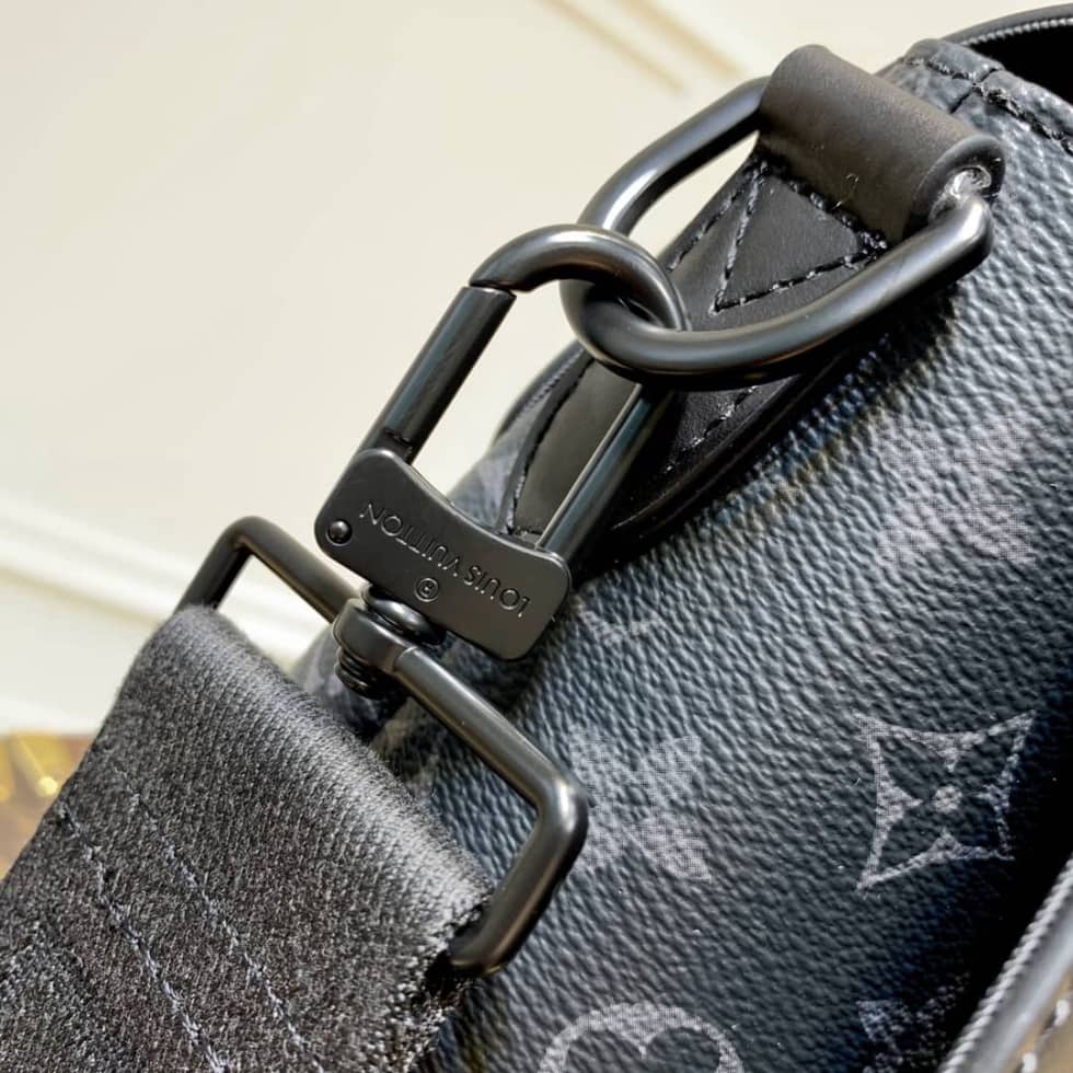 Louis Vuitton Saumur Black M45911 Replica Messenger Bag