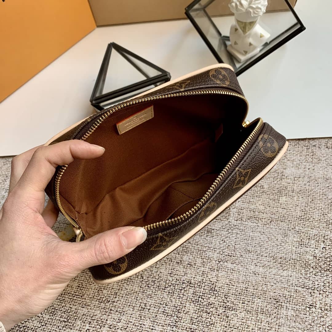 Louis Vuitton Monogram Trousse Toilette Clutch Replica M47522