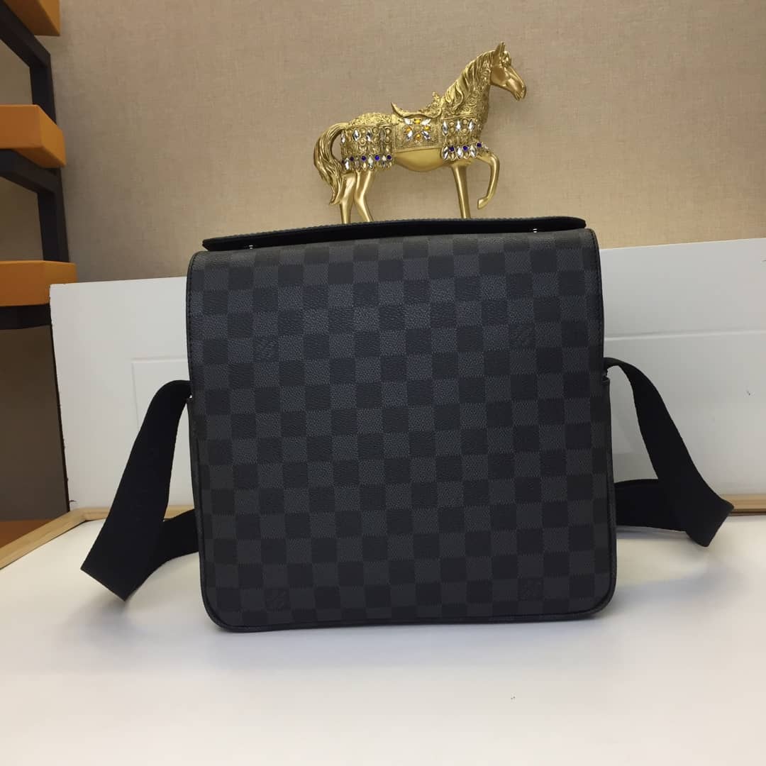 Louis Vuitton Naviglio Leather Shoulder Bag Replica Black N45255