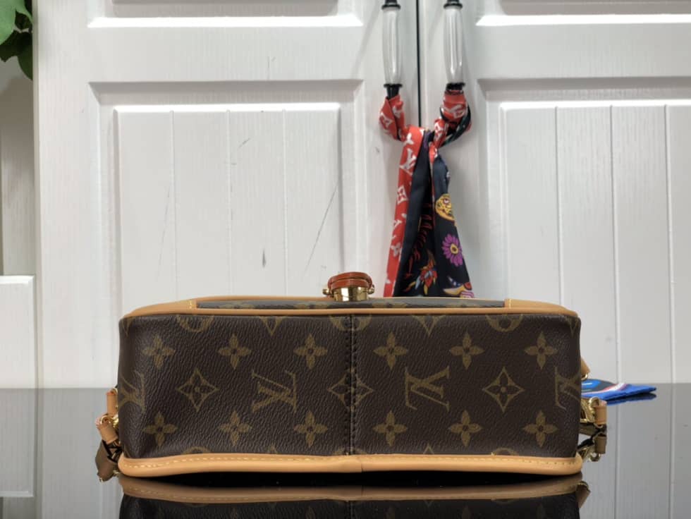 Louis Vuitton Diane Monogram M45985 Replica Crossbody Bag