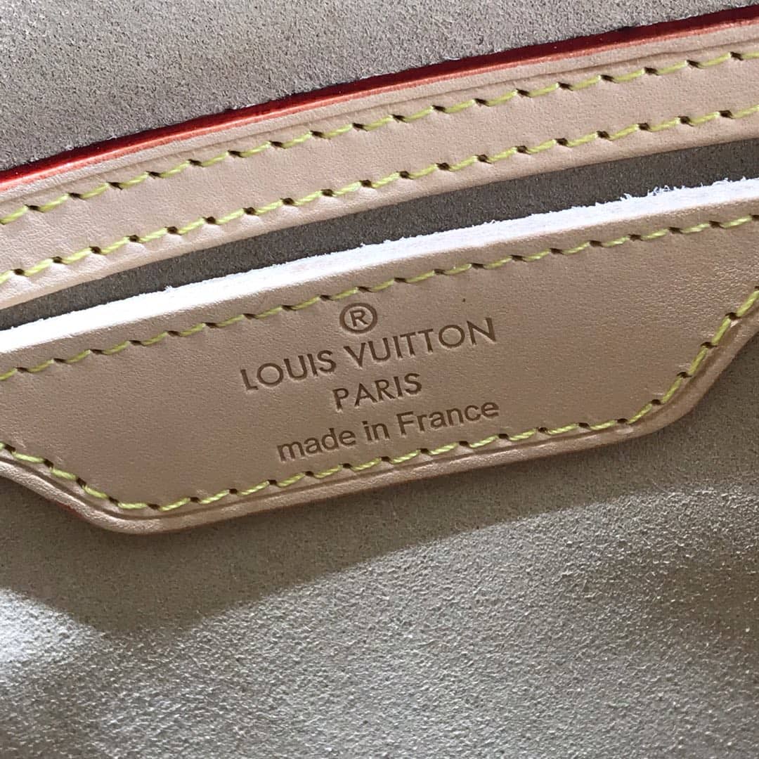 Louis Vuitton Monogram Retiro PM 2way Replica Shoulder Bag M40325