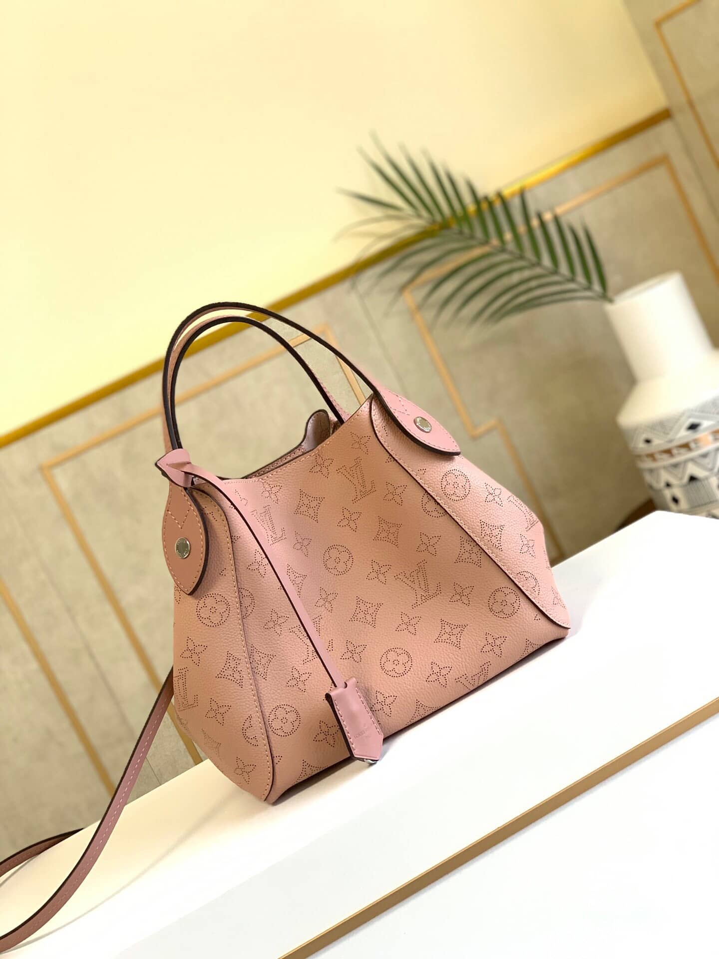 Louis Vuitton Mahina Hina PM Leather Tote Replica Pink M54353