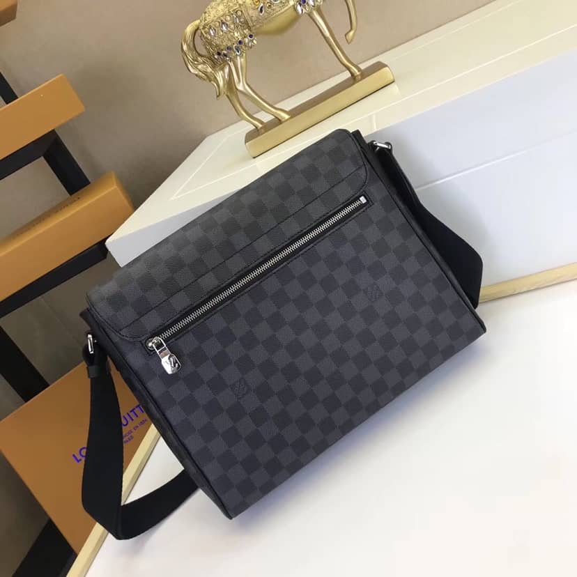 Louis Vuitton Damier Graphite District MM Shoulder Bag Replica N41029