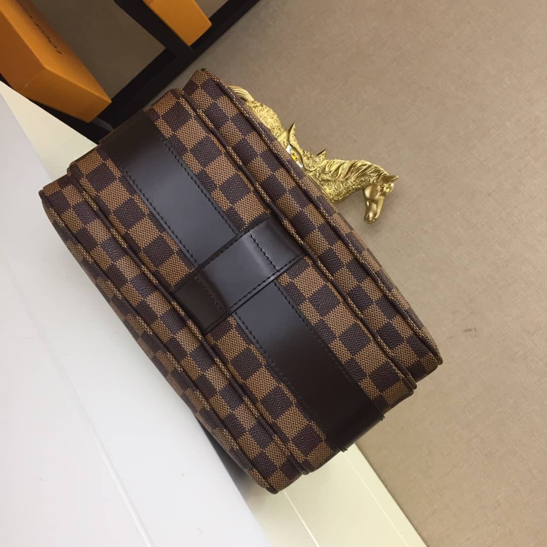 Louis Vuitton Naviglio Leather Shoulder Bag Replica N45255