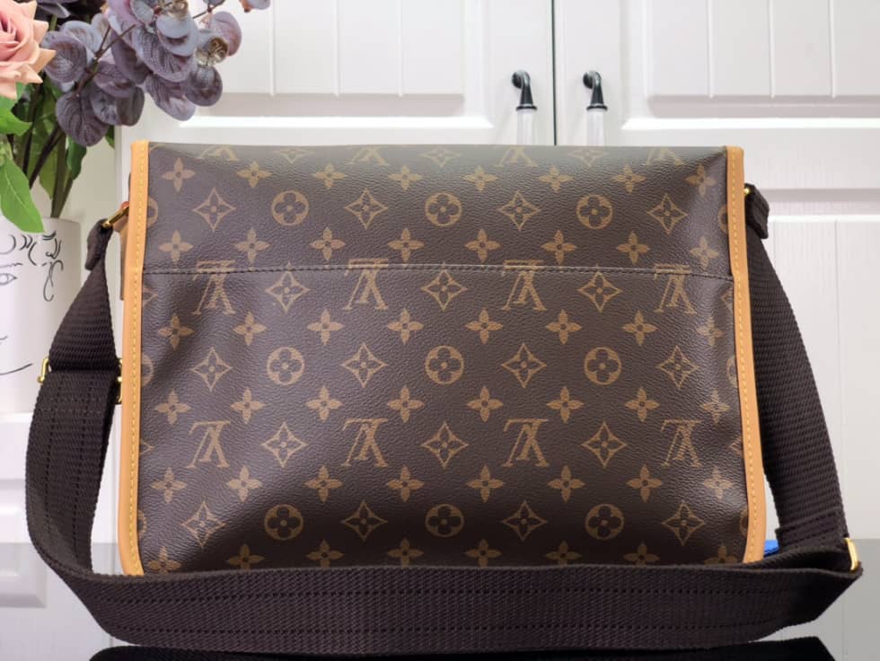 Louis Vuitton Monogram Messenger Bosphore GM M40105 Replica Shoulder Bag