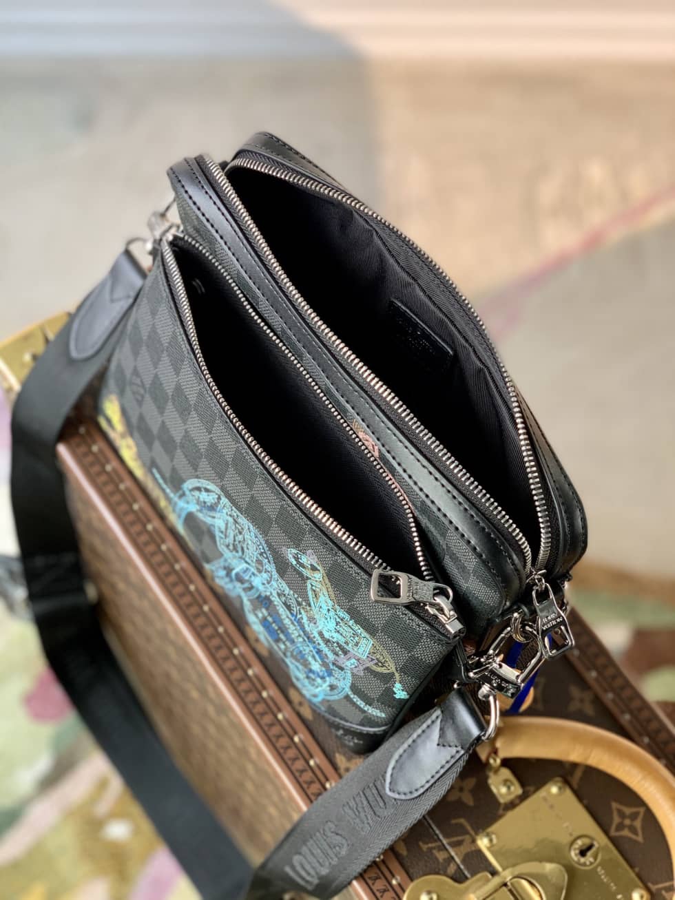 Louis Vuitton Trio Damier Graphite N58040 Replica Messenger Bag