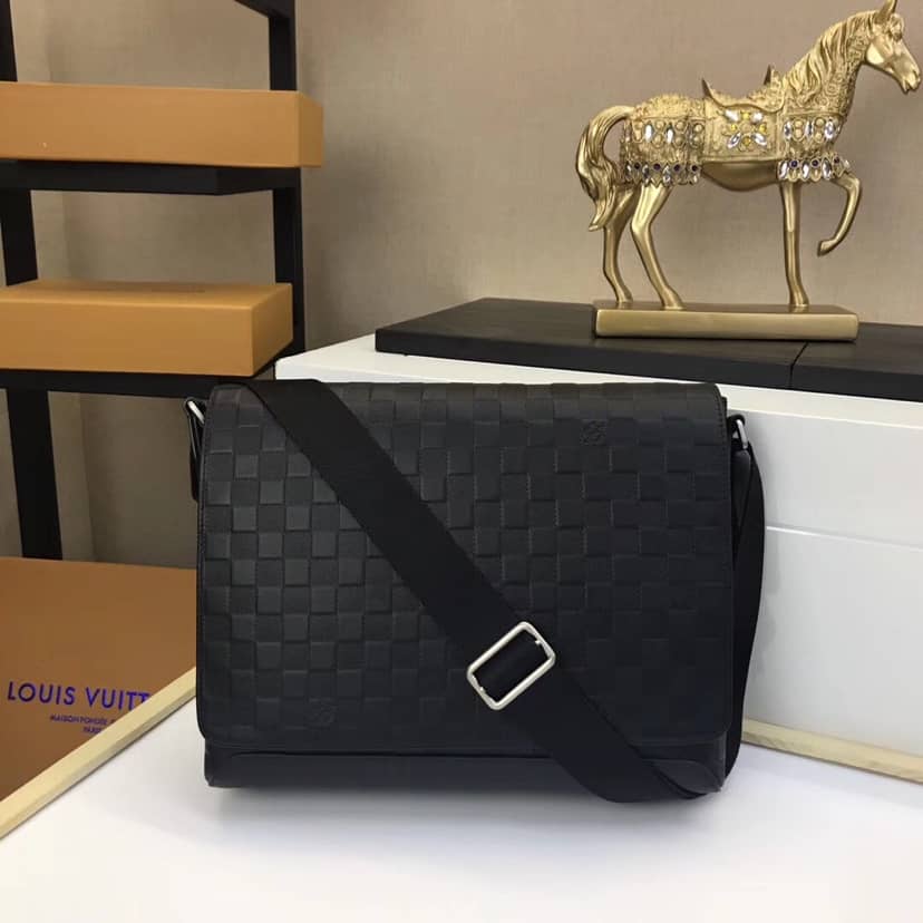 Louis Vuitton District PM Damier Infini Leather Shoulder Bag Replica N41038