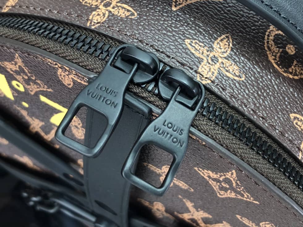 Louis Vuitton Wheel Box Monogram Brown M59706 Replica Crossbody Bag