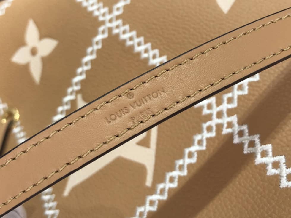 Louis Vuitton NeoNoe MM Brown M46023 Replica Bucket Bag