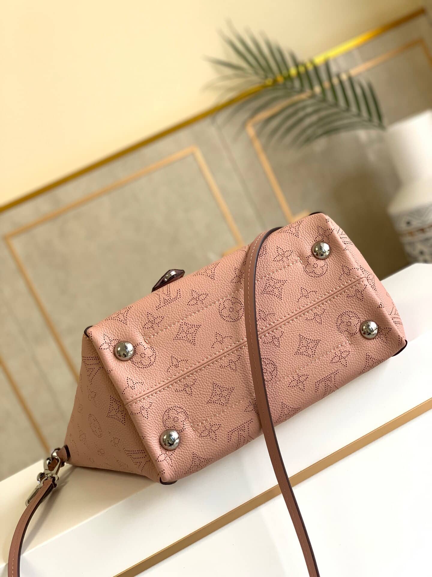 Louis Vuitton Mahina Hina PM Leather Tote Replica Pink M54353