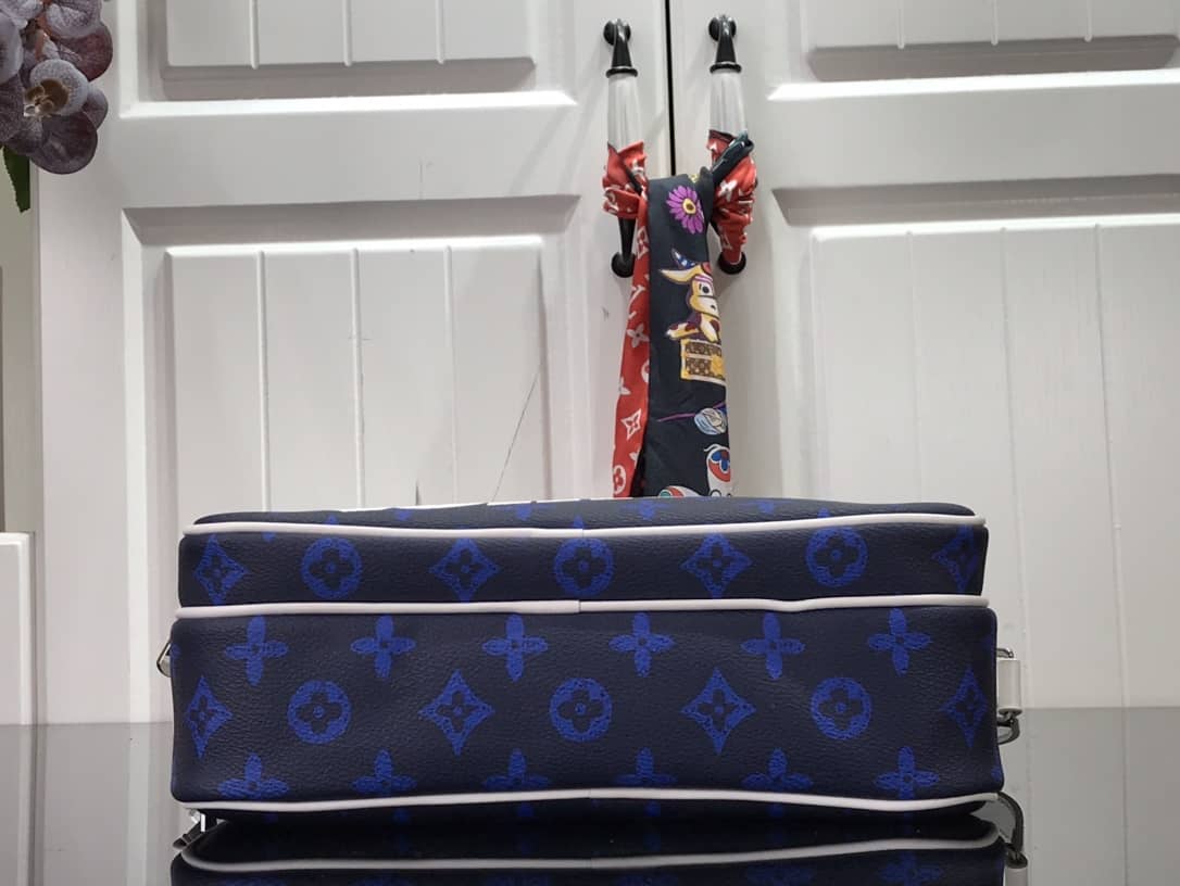 Louis Vuitton Carry It Bag Monogram Reverse Canvas Replica M46115