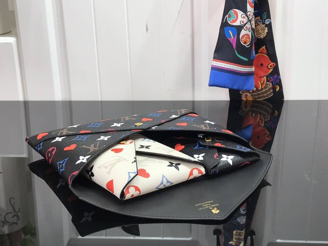 Cheap LV Envelope Clutch Bag From China UK