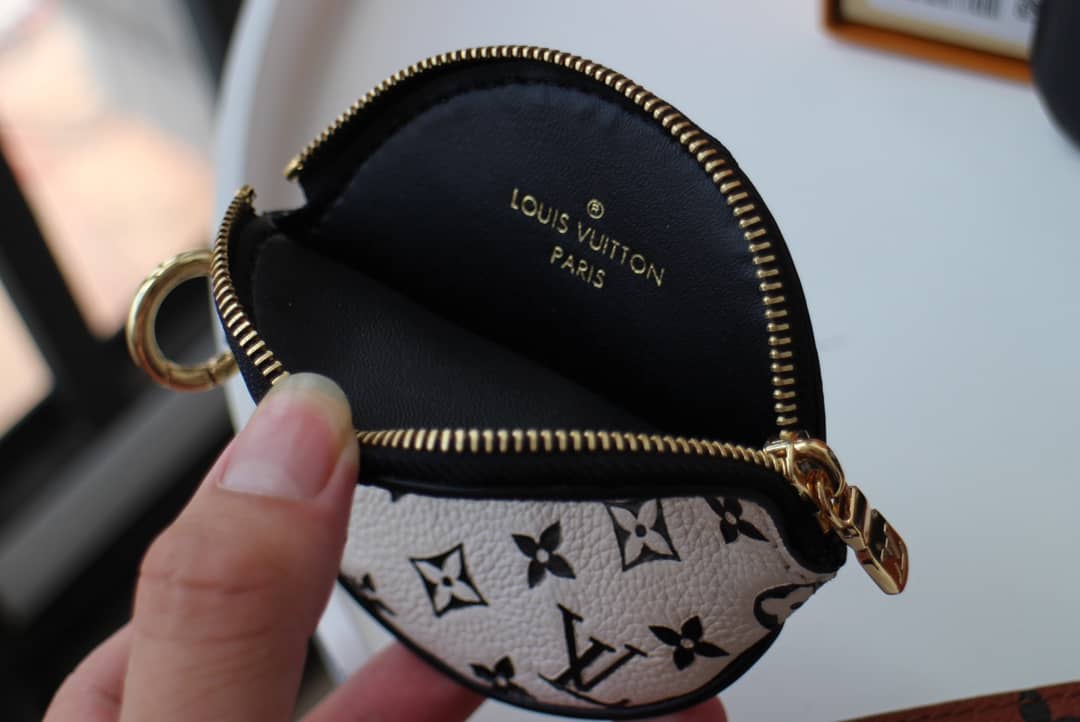 Louis Vuitton Crafty Trio Pouch Monogram Empreinte Replica M69516