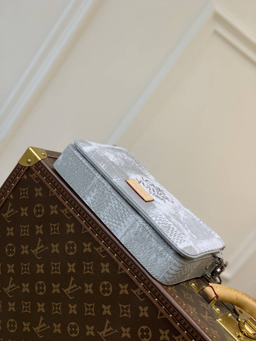 Louis Vuitton Trio Damier Salt Stone Grey N50068 Replica Messenger Bag