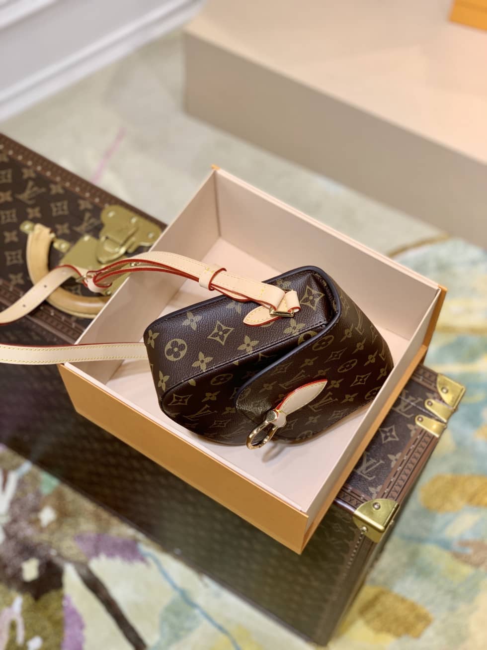 Louis Vuitton Monogram Saint Cloud MM M51243 Replica Messenger Bag