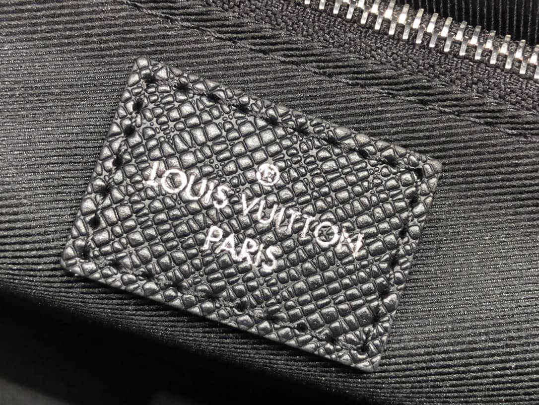 Louis Vuitton New Flap Taiga Cowhide Leather Replica Messenger Bag M30807