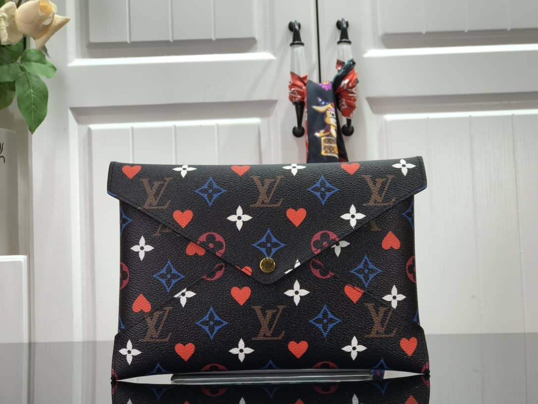 Cheap LV Envelope Clutch Bag From China UK