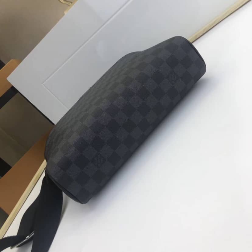 Louis Vuitton Damier Graphite Dayton Reporter PM Replica Shoulder Bag N41408