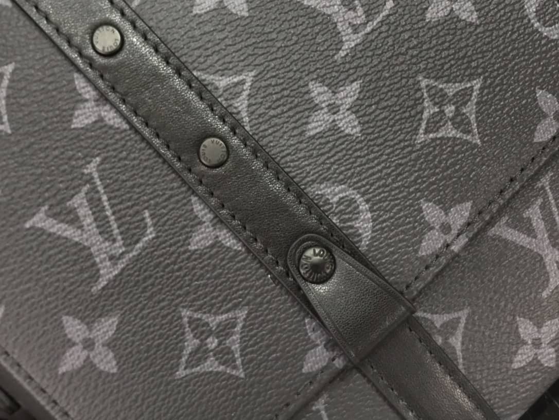 Louis Vuitton Monogram Eclipse Coated Canvas Trunk Messenger Bag Replica M45727