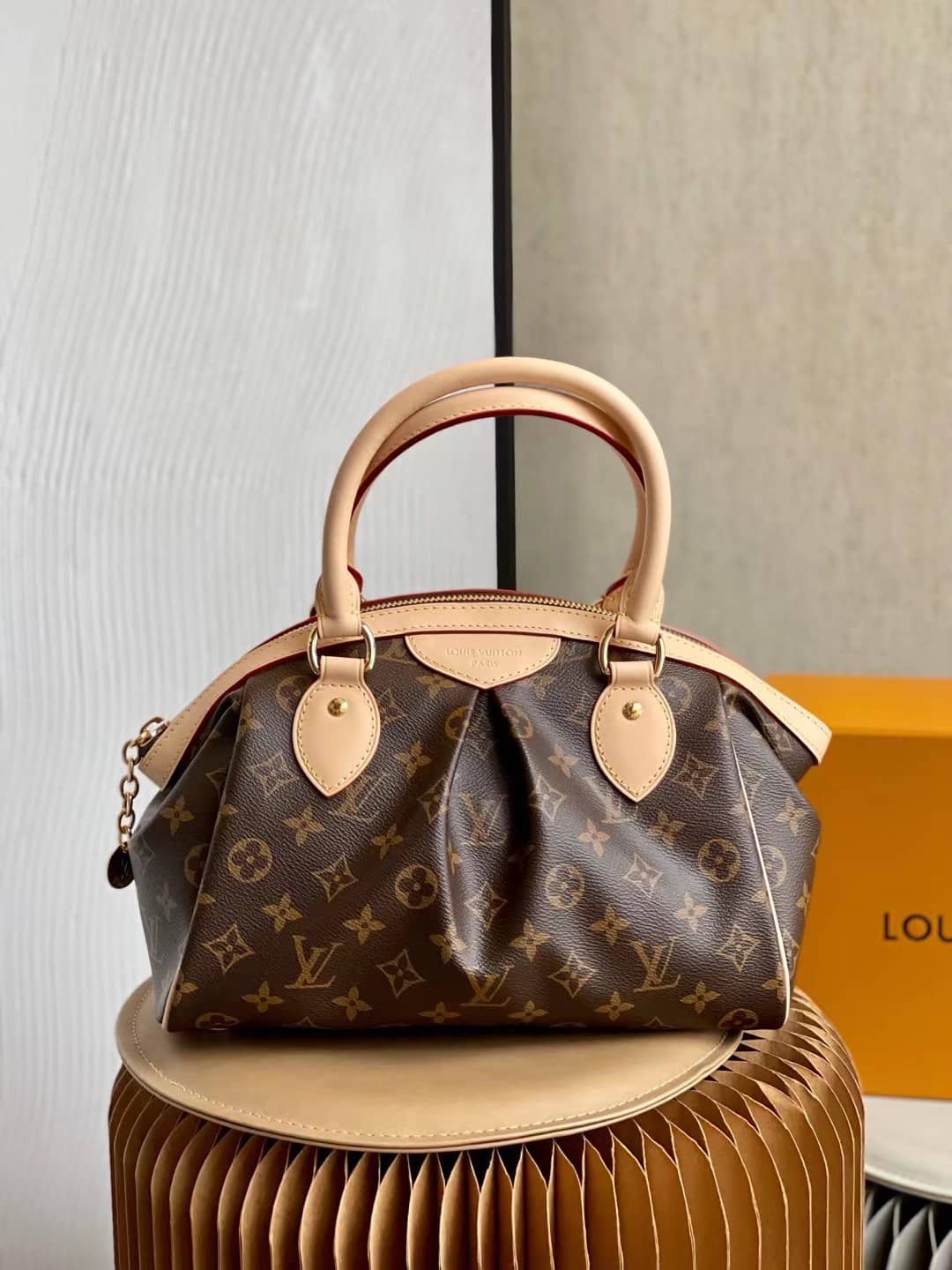 Louis Vuitton Monogram Tivoli PM M40143 Replica Shoulder Bag